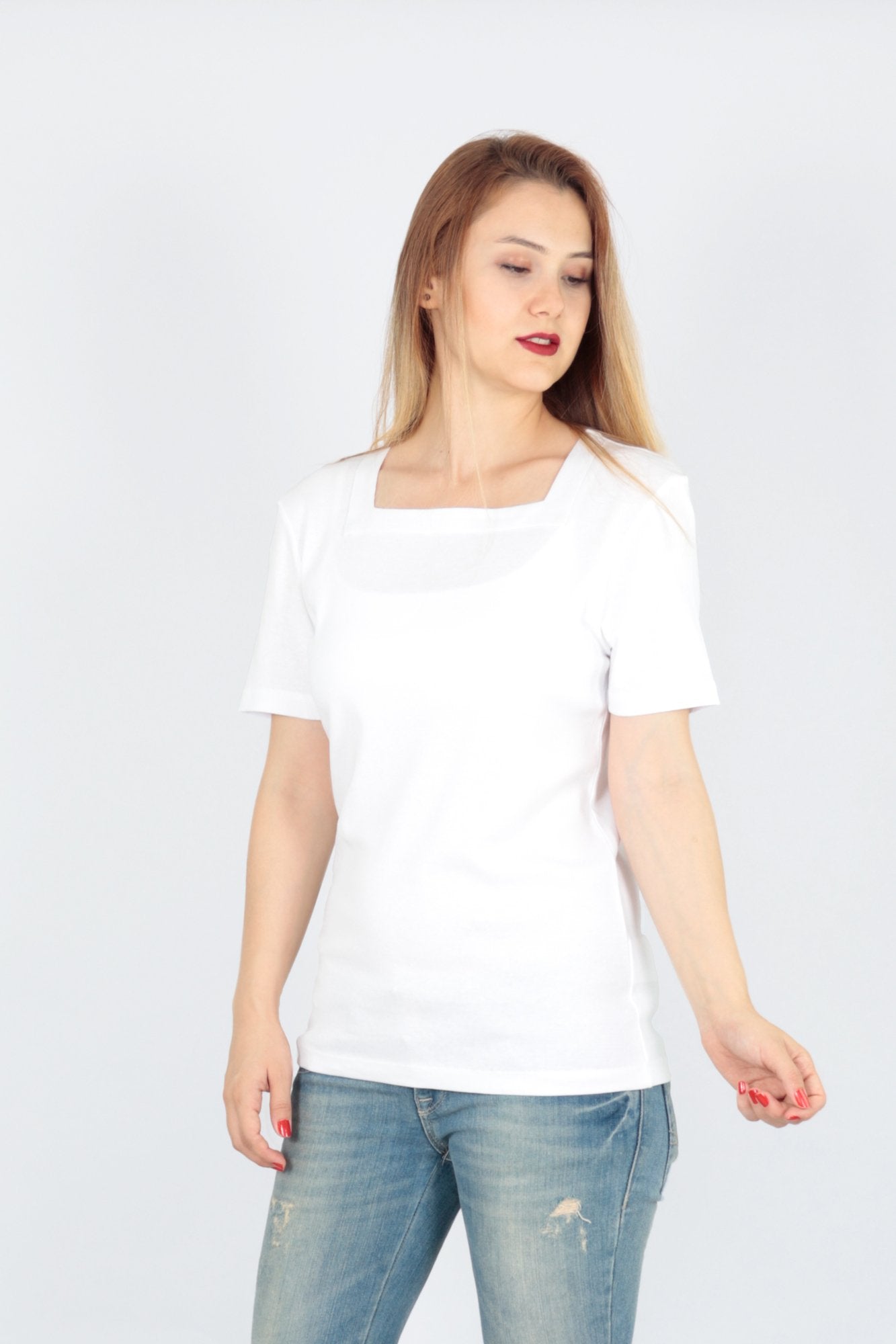 chassca plain square neck t-shirt - Breakmood